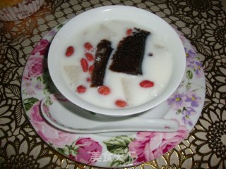 [burning Grass, Sydney, Rock Sugar, Coconut Milk] ---- for The Family to Love Early recipe