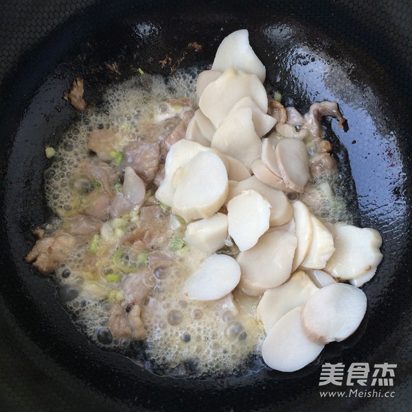 Grilled Pleurotus Eryngii with Sliced Pork recipe