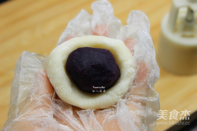 Purple Sweet Potato Snowy Mooncake recipe