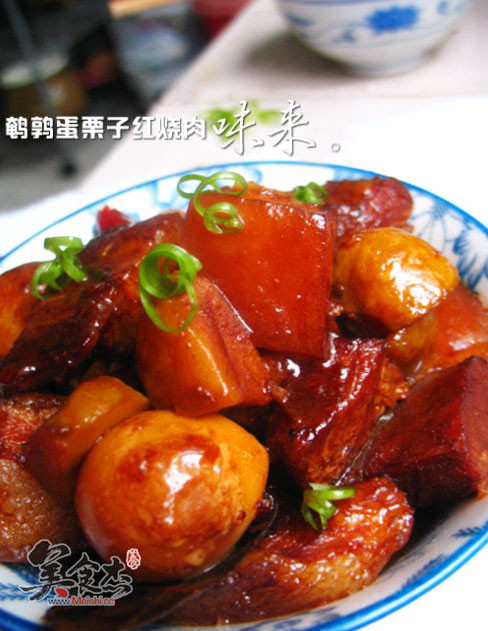 Braised Pork with Quail Eggs and Chestnuts recipe