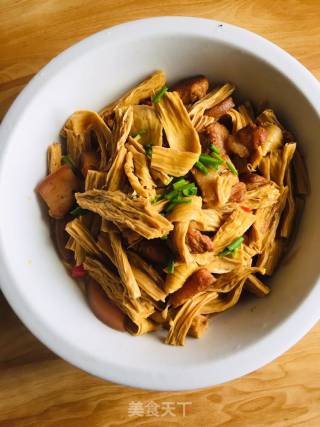 Fried Pork with Yuba recipe