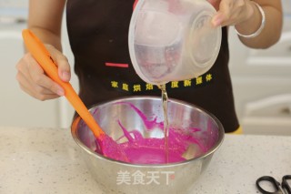 Baby's Favorite No-bake Cake-dragon Fruit Mousse recipe