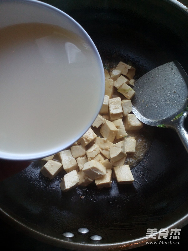 Tofu Stewed in Clam Soup recipe