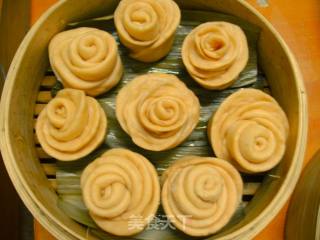 [romantic Feelings of Tanabata Festival] Apricot Rose Roll recipe