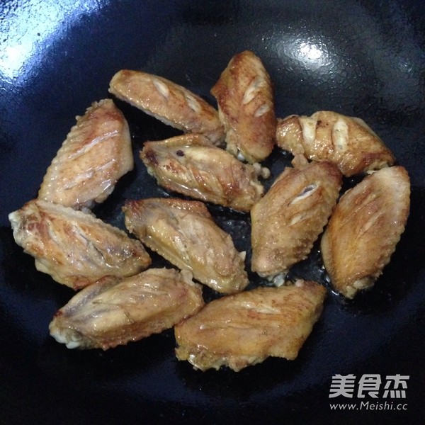 Braised Chicken Wings in Soy Sauce recipe