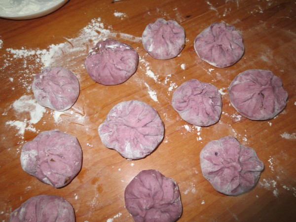 Purple Sweet Potato Meat Bun recipe