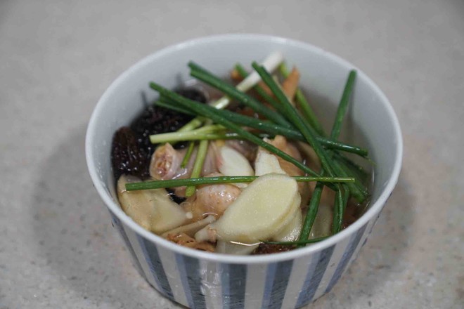 Tender Ginger and Morel Oil Chicken Soup recipe