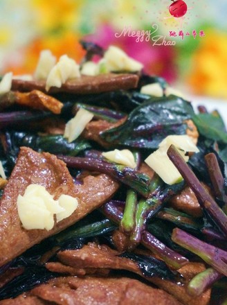 Fried Pork Liver with Purple Beetroot