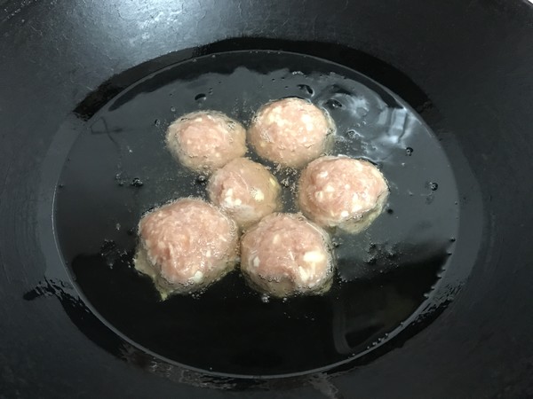 Meat Ball with Soy Sauce recipe