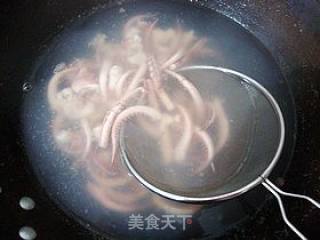 Refreshing Small Cold Dish---------【squid Mixed with Scallion Oil and Seasonal Vegetables】 recipe