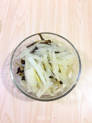 Stewed Pork Ribs with Sauerkraut recipe