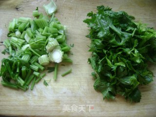 Celery Mixed with Peanuts recipe