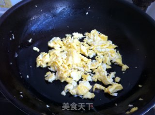 Scrambled Eggs with Tomato Fungus recipe