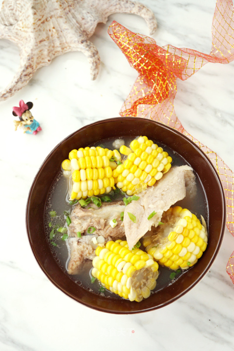 Stewed Pork Bones with Corn Durian Shell