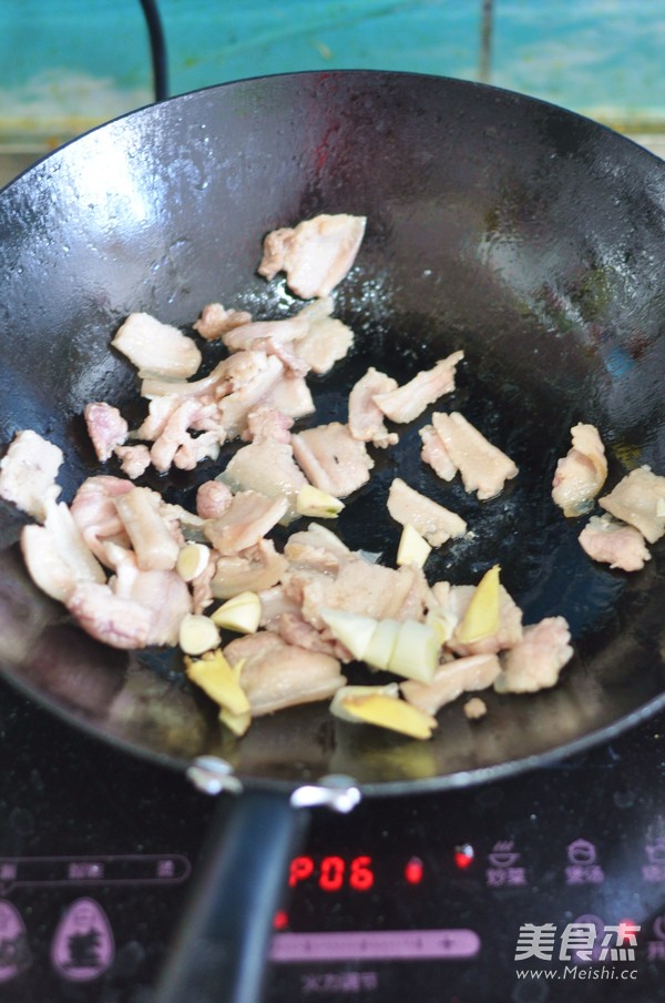 Stir-fried Pork Belly with Chayote recipe