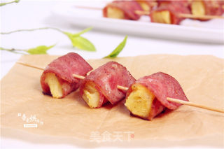 Beautiful New Way to Eat-bacon Pineapple Rolls recipe