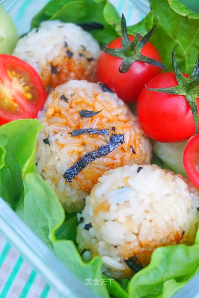 Japanese Style Seaweed Soy Sauce Rice Ball recipe
