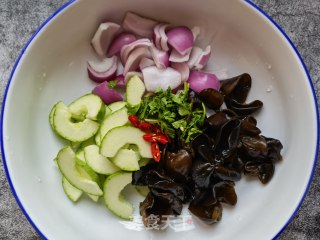 Onion Fungus Mixed with Melon recipe