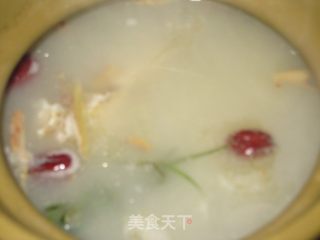 [spring Health Soup]---dendrobium Crucian Carp Soup recipe