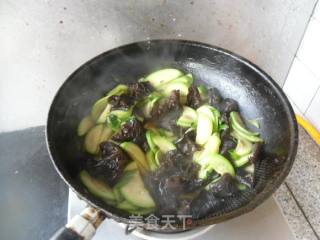 Fungus Horn Melon Slices recipe