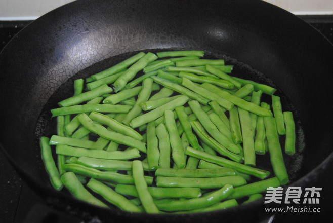 Green Beans with Sauce recipe