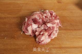 Stir-fried Fungus with Pork and Cordyceps recipe