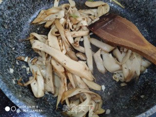 Appetizers with Oyster Sauce and Cumin Pleurotus Eryngii recipe