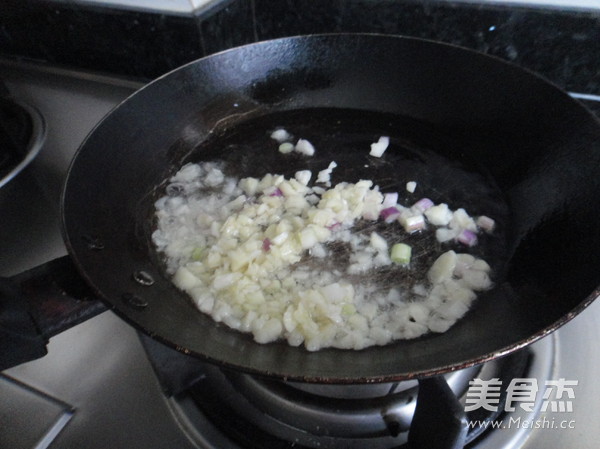 Fern Root Powder with Meat Sauce recipe