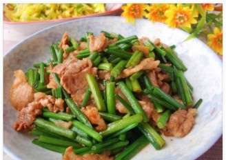 Stir-fried Pork with Chives recipe