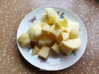 Apple and Red Date Soup recipe