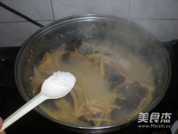 Golden Needle Carp Soup recipe