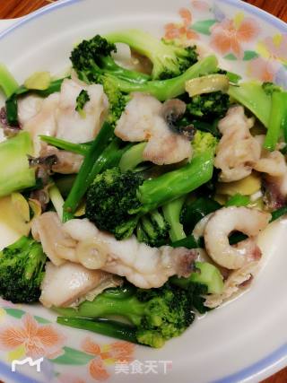 Stir-fried Broccoli with Crispy Minced Meat recipe