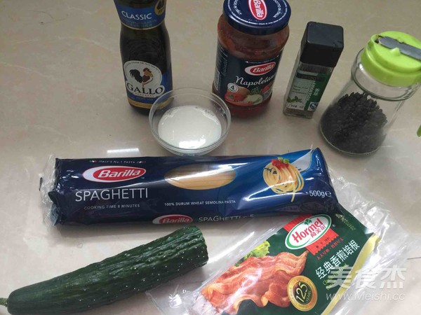 Cucumber Pasta with Creamy Bacon recipe