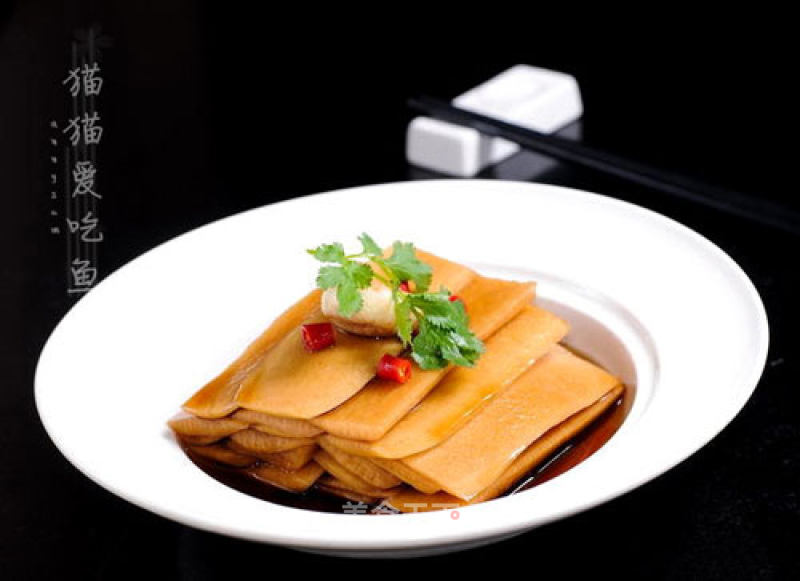 【crispy Radish Skin in Sauce】——the Most Popular Appetizer, It is Not Because of The Background