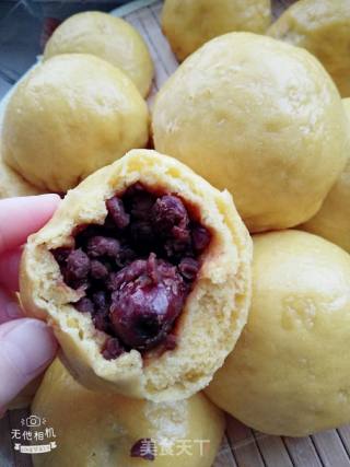 Pumpkin Baked Red Bean Buns recipe