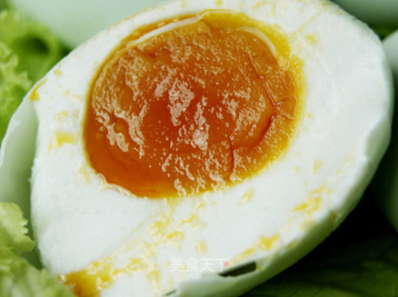 Salted Duck Eggs in Oil recipe