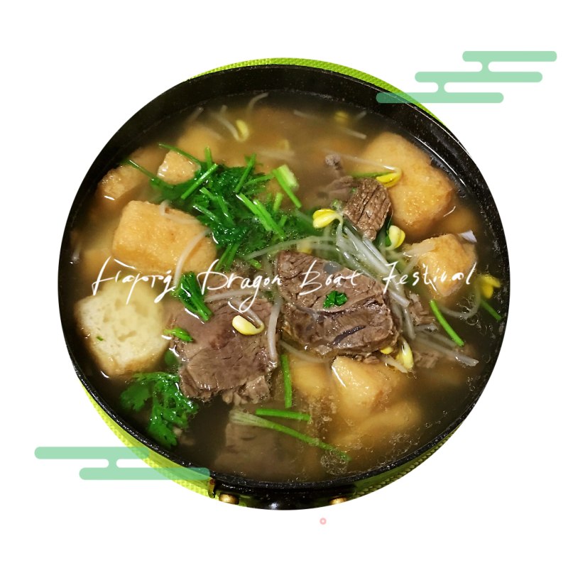 Bean Sprouts, Tofu, and Beef Soup