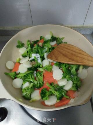 Broccoli Fried Yam recipe