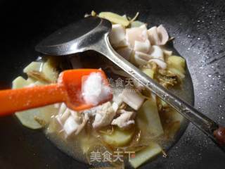 Fried Potatoes with Bamboo Shoots and Squid recipe