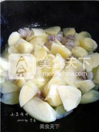 Fried Pork with Potatoes recipe