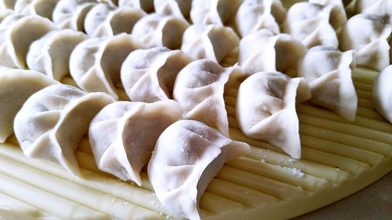 Fresh Meat Radish Dumplings recipe