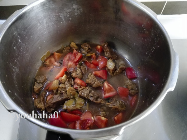 Tomato Beef Brisket Noodle recipe