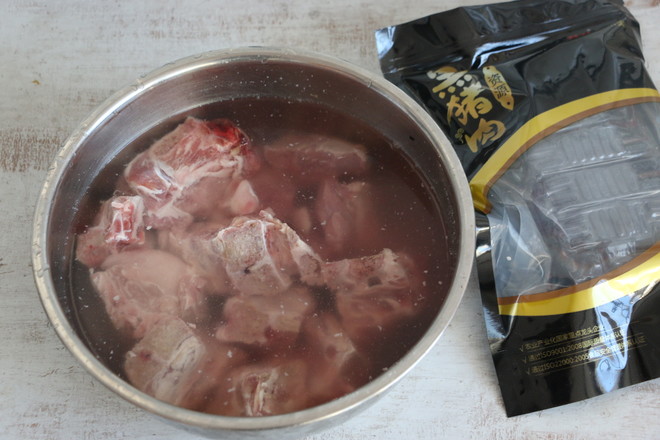 Sauce-flavored Pork Bones recipe