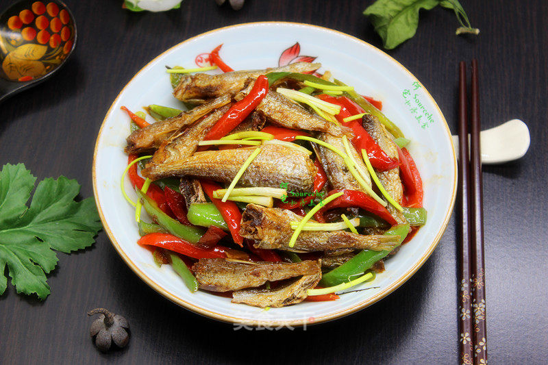 Spicy Dried River Fish recipe