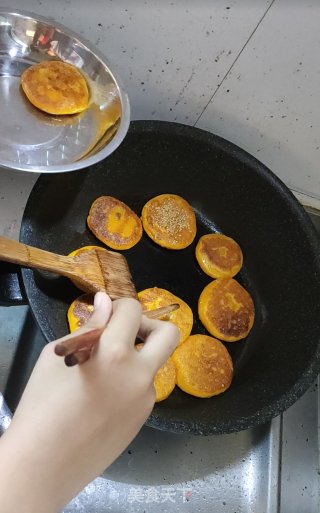 Pan-fried Pumpkin Pie recipe