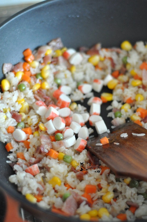 Fried Rice with Bacon and Colorful Vegetables recipe