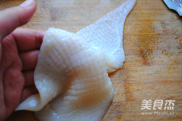 Skillfully Cut Squid Flower recipe