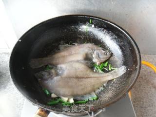 Spicy Braised Partial Fish recipe