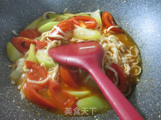 Tomato Night Blossom Noodles recipe