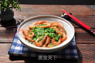 Steamed Prawns with Enoki Mushroom and Scallion Oil recipe